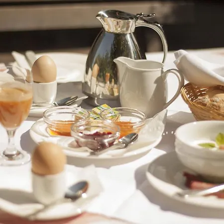 Bacchuskeller Eva Lambauer Hotel *