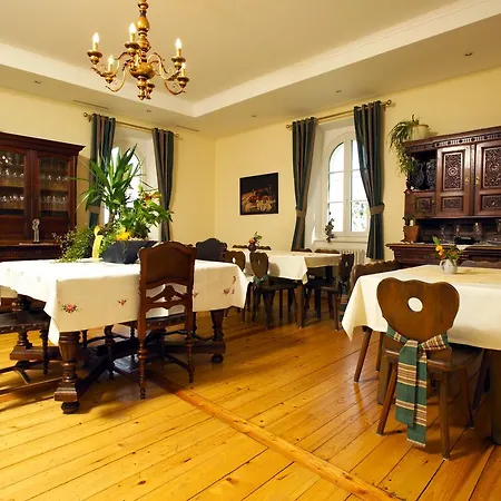 Bacchuskeller Eva Lambauer Hotel *