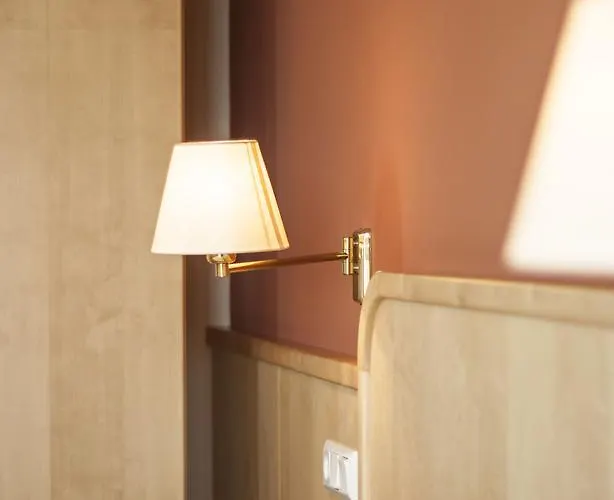 Bacchuskeller Eva Lambauer غامليتز