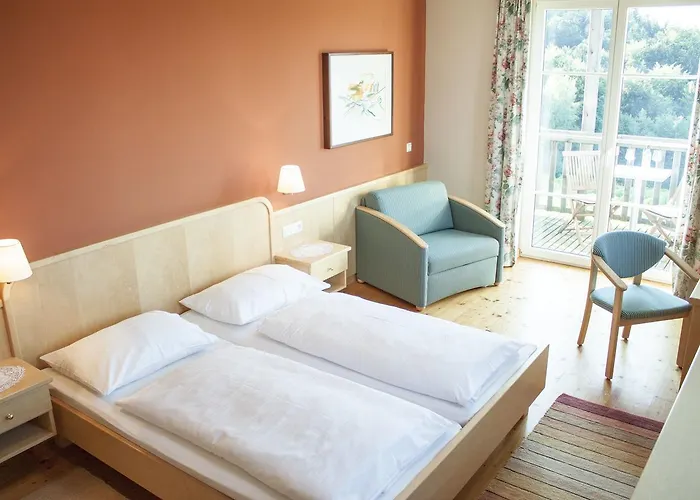 Bacchuskeller Eva Lambauer * غامليتز